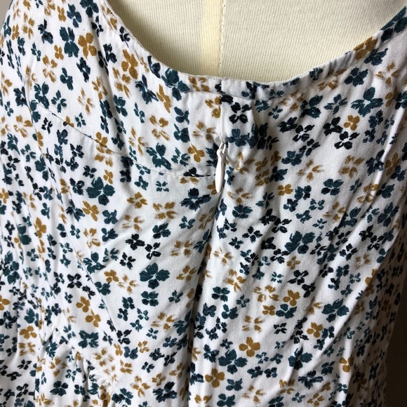 Old Navy Pockets Mini Summer Dress Floral Medium - Picture 6 of 11